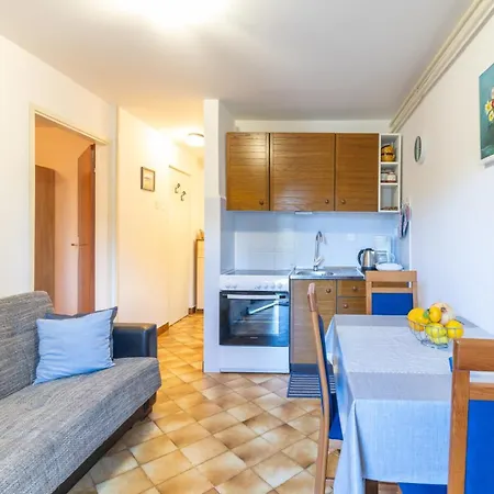 App Mary Jane Apartman *