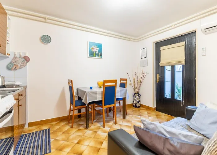 App Mary Jane Poreč